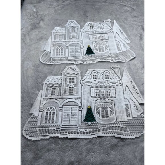 White Lace Christmas House Doilies Set Of 2 With Green Tree placemats - Picture 2 of 7